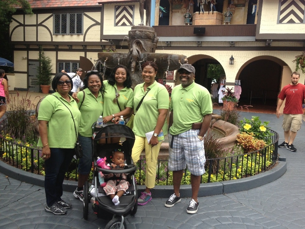 OAIA family reunion – group photo at outdoor fountain