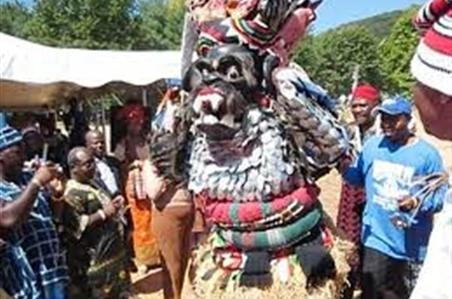 Ozuitem community scene